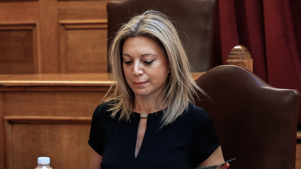 Η Μ. Καρυστιανού απαντά στις εριστικές δηλώσεις του Β. Οικονόμου