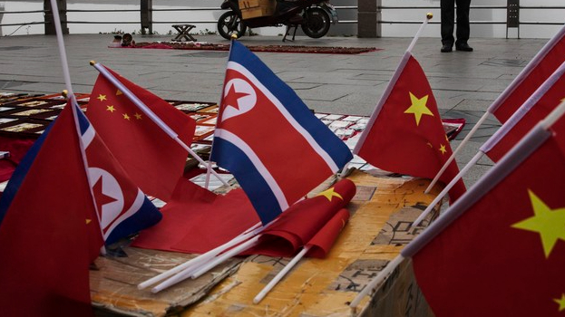 Η Κίνα και η ΛΔ Κορέας γιόρτασαν τα 75 χρόνια δεσμών φιλίας (και&nbsp;εξάρτησης)