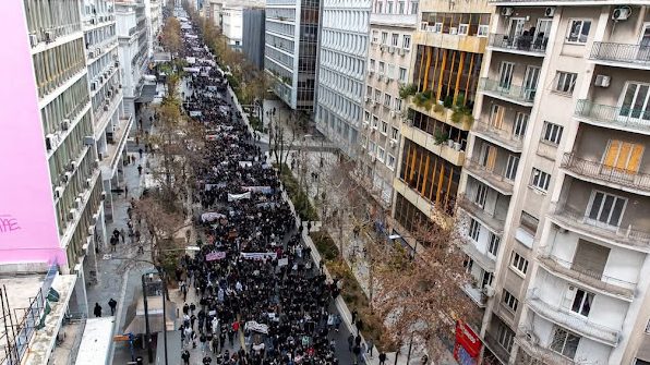 Χιλιάδες μαθητές και φοιτητές απαίτησαν να μην υπάρξει καμία&nbsp;συγκάλυψη